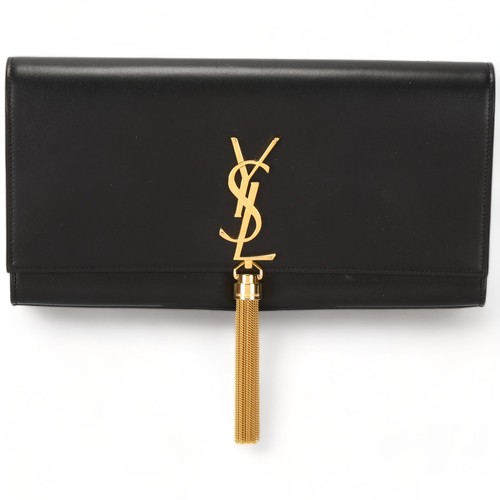 124A - Yves Saint Laurent 