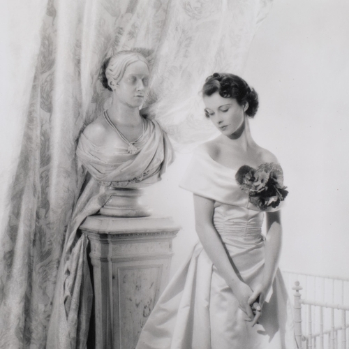 760 - Cecil Beaton, portrait of Vivien Leigh, silver gelatine photograph, sheet 25cm x 20.5cm, unframed