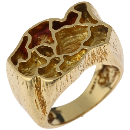 1166 - A large and heavy 9ct gold organic abstract ring, maker PA Ltd, London 1976, textured decoration, se... 