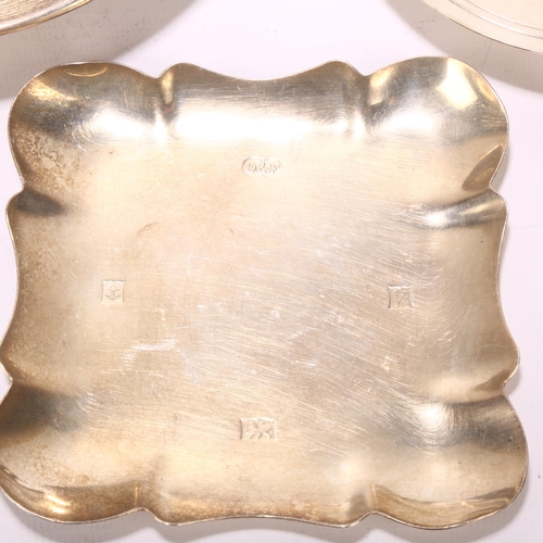 1662 - 3 silver dishes, largest 16.5cm, 11.3oz total (3)