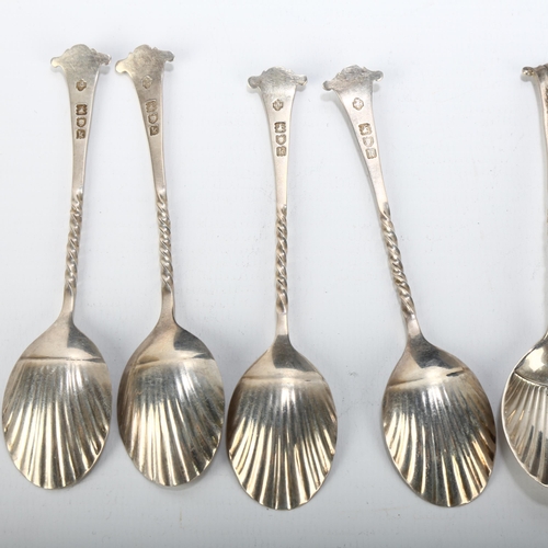 1678 - A set of 6 Edwardian silver shell teaspoons, William Hutton & Sons Ltd, London 1905, 11cm, 2.2oz tot... 