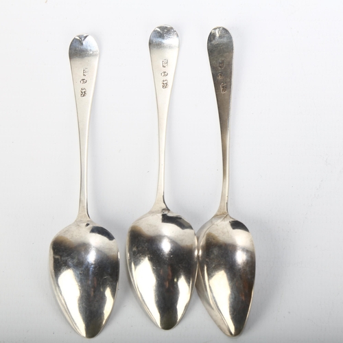 1681 - A set of 3 George III silver Old English pattern teaspoons, Richard Ferris Exeter, circa 1790, 12cm,... 