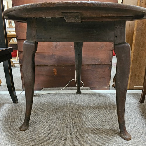 258 - A George II oak cricket table, diameter 78cm, height 68cm