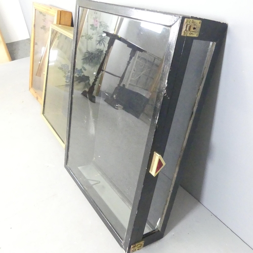 2680 - Three various table-top display cabinets. Largest 76x17x57cm.