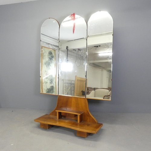 2696 - A French Art Deco walnut-veneered three-fold floor standing bedroom mirror. Maximum dimensions 126x1... 