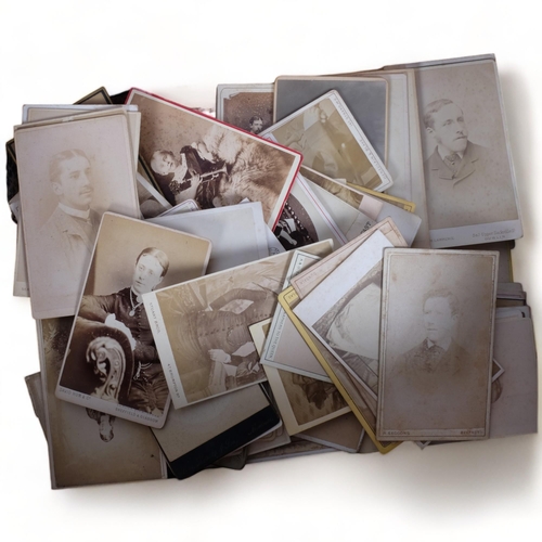 133 - A collection of postcards, carte de visite, photos (boxful)