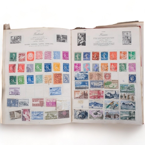 135 - A large collection of loose worldwide postage stamps, airmail envelopes etc (boxful)