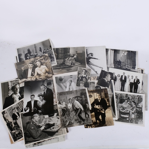 145 - A collection of various early 20th century press release photographs and others, still shots, includ... 