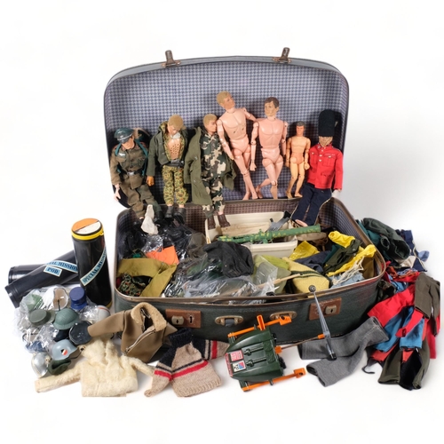 724 - A quantity of Action Men and outfits