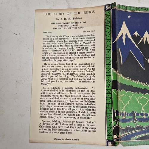 137 - A collection of various first edition and other books, including Daphne Du Maurier Rule Britannia 19... 