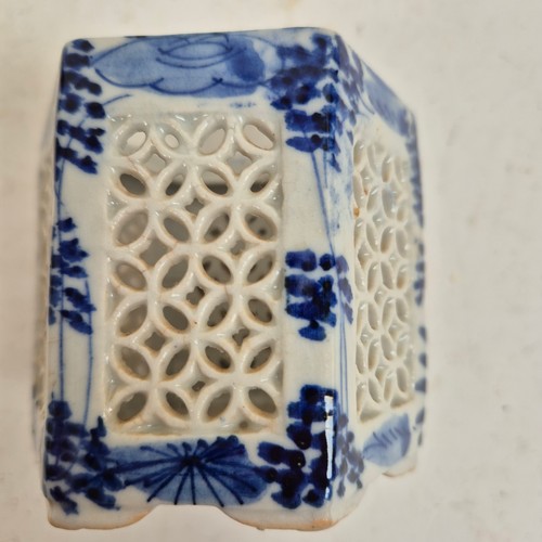 169 - A selection of modern blue and white Chinese ceramic items, including a hexagonal reticulated vase, ... 