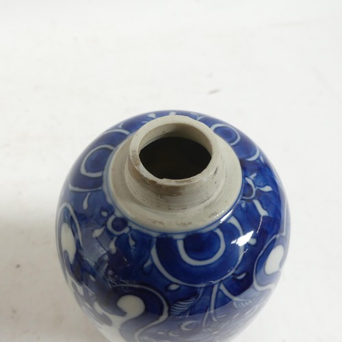 169 - A selection of modern blue and white Chinese ceramic items, including a hexagonal reticulated vase, ... 