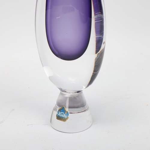 133 - VICKE LINDSTRAND for Kosta, a 1958 designed violet bud vase on conical plinth Signed Kosta LH 1657. ... 