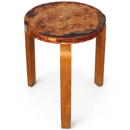 204 - ALVAR AALTO for Finmar, a 1930s model 60 stool, in birch, height 44cm, seat diameter 34.5cm.