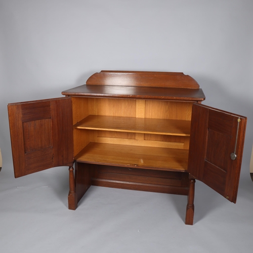 85 - RICHARD RIEMERSCHMID (1868 -1957), an oak Arts and Crafts or Jugendstil sideboard, ca 1905. Made by ... 