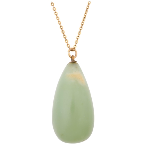 1272 - A polished jade teardrop pendant necklace, on 9ct cable link chain, pendant 41.8mm, chain 40cm, 22.3... 