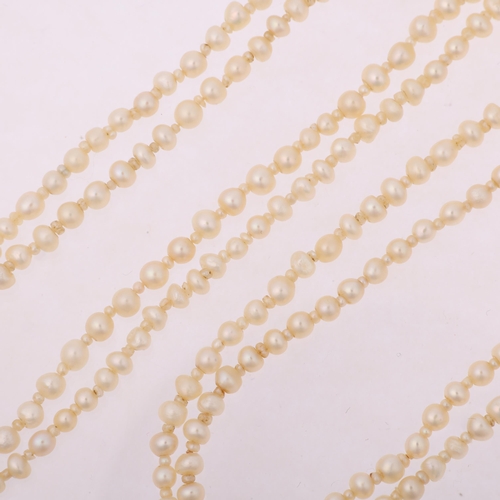 1280 - A Vintage single-strand pearl bead necklace, with 9ct white gold barrel clasp, pearls measure approx... 