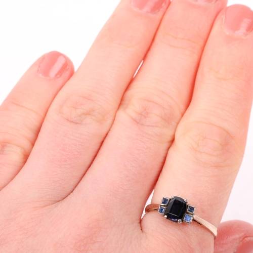 1375 - An Art Deco sapphire dress ring, apparently unmarked, setting height 6.4mm, size O, 2.1g