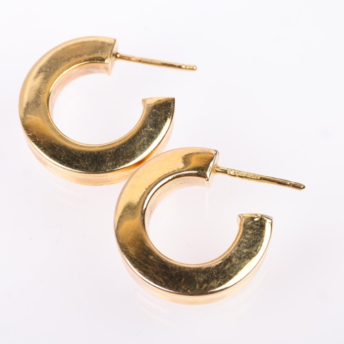 1389 - A pair of 9ct gold hoop earrings, with stud fittings, 18.2mm, 3.1g