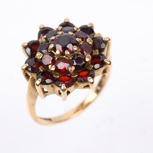 1401 - A mid-20th century 9ct gold garnet flowerhead cluster ring, maker H&S, London 1963, setting height 1... 