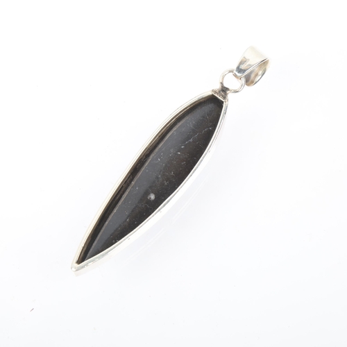 1449 - A large sterling silver orthoceras fossil drop pendant, London 2006, 94.4mm, 22.9g