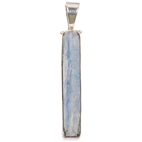 1451 - A modern sterling silver kyanite shard pendant, London 2006, 68.9mm, 10.8g