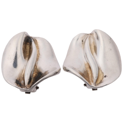 1512 - HANS HANSEN - a pair of Danish modernist sterling silver fold clip-on earrings, 22.7mm, 13.9g