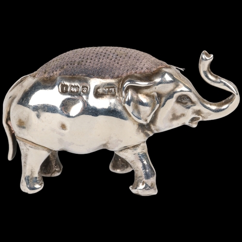 1605 - An Edwardian novelty silver figural elephant pin cushion, Levi & Salaman, Birmingham 1908, 4.5cm