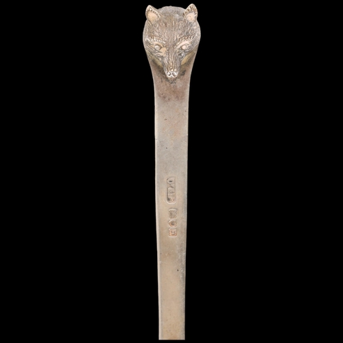 1617 - An Edwardian novelty silver figural fox mask letter opener, Ollivant & Botsford, London 1908, 13cm