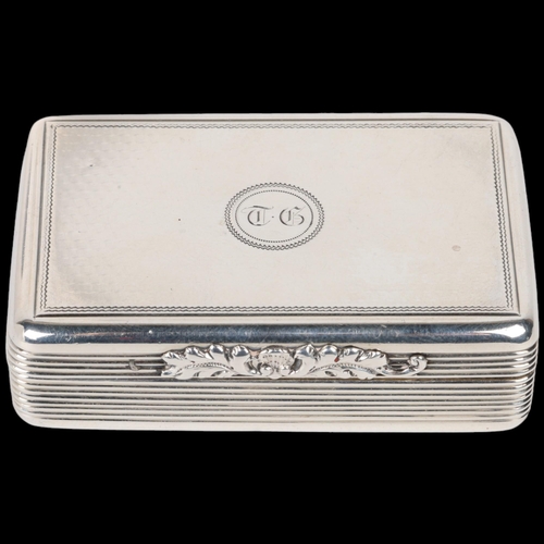 1631 - A George IV silver snuffbox, Edward Edwards, London 1835, rectangular form with engine turned decora... 