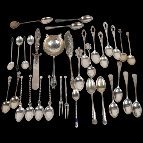 1683 - Various silver, including George VI tea strainer, bean-end coffee spoons, etc, 13.2oz gross