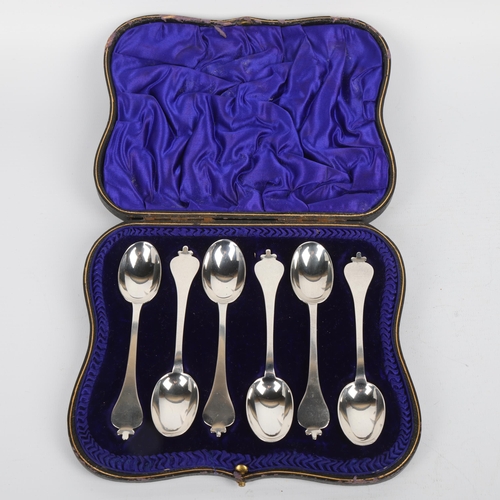 1700 - A cased set of 6 George V silver dog nose teaspoons, Wakeley & Wheeler, London 1912, 12cm, 3.2oz tot... 