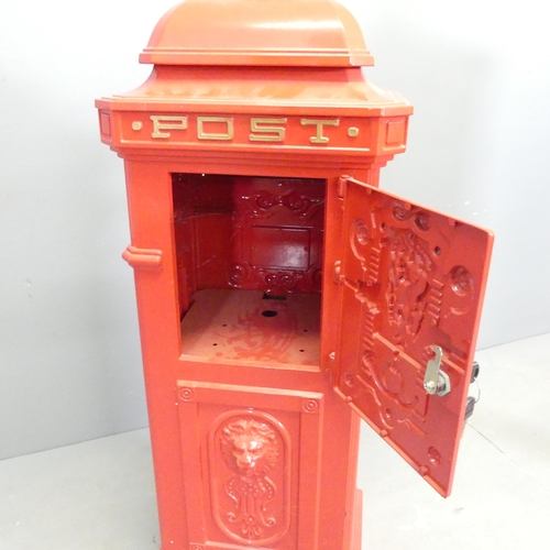 133 - A painted aluminium pillar postbox. 36x102x32cm.