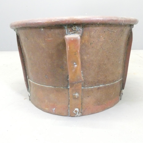 150 - A French Arts & Crafts copper vessel. 41x23cm.