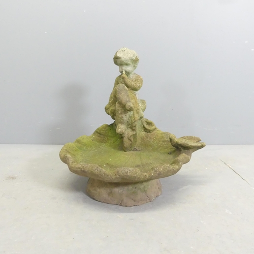 268 - A weathered concrete bird bath. 45x32cm.