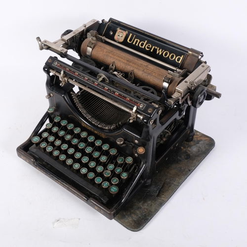 1003 - An Antique Underwood office typewriter