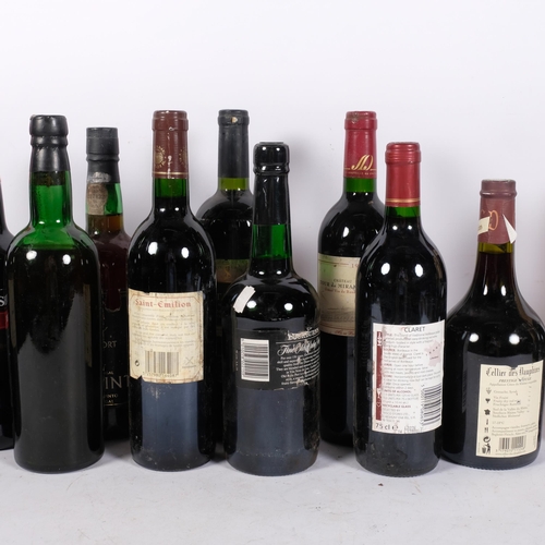 1043 - A bottle of Santa Julia Cabernet Sauvignon 1996, Warre's 1955 Port, Cockburns Ruby Port, etc