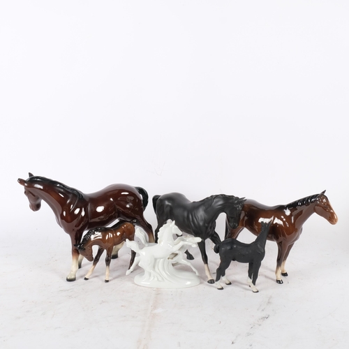 921 - 6 horse ornaments, including Beswick Bay foal, damage to some pieces