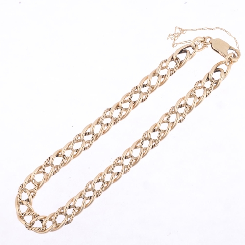 1270 - A 9ct gold curb link chain bracelet, 22cm, 18.5g