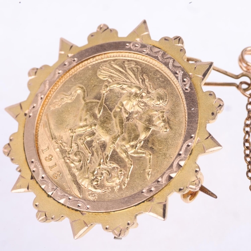 1321 - A George V 1913 gold full sovereign coin, in 9ct two-colour gold brooch mount, 30.4mm, 10.9g gross