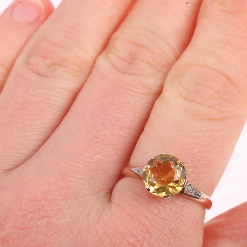 1415 - A Vintage citrine and diamond dress ring, claw set with round-cut citrine and rose-cut diamonds, app... 