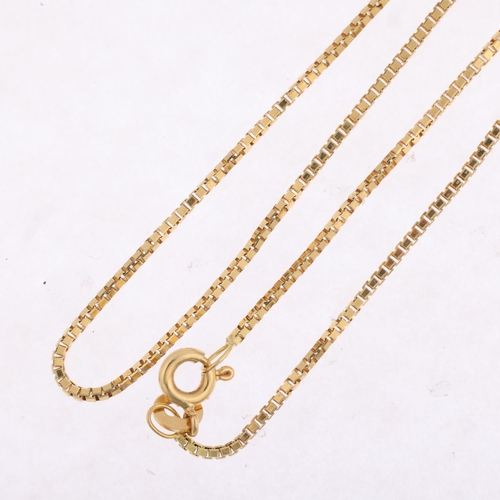 1431 - An Italian 18ct gold fine box link chain necklace, 40cm, 4.6g