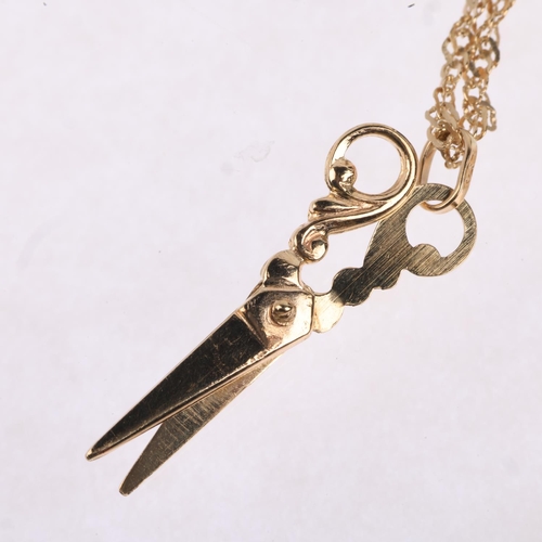 1489 - A 9ct gold novelty scissors pendant necklace, on 9ct Prince of Wales link chain, pendant 28.4mm, cha... 