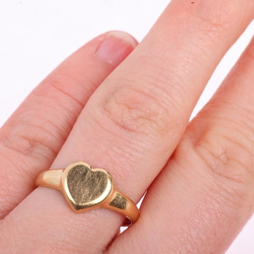 1512 - An early 20th century 18ct gold heart signet ring, maker HG&S, Birmingham 1925, setting height 8.8mm... 