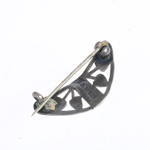 1569 - CHARLES HORNER - an Art Nouveau silver and enamel openwork leaf boomerang brooch, Chester 1909, 28.9... 