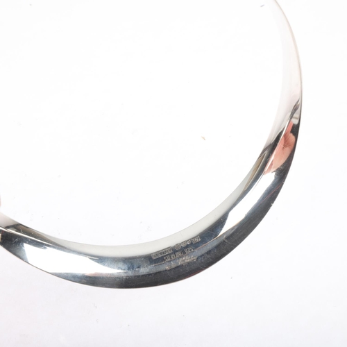 1678 - K E PALMBERG for ALTON - a Swedish modernist sterling silver neck torque, circa 1973, widest width 1... 