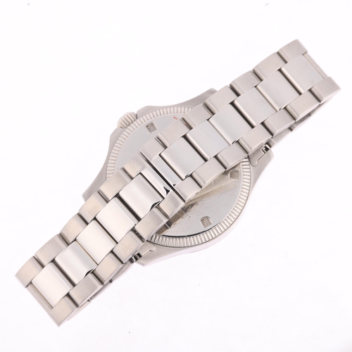 1057 - ROTARY - a stainless steel quartz calendar bracelet watch, ref. GB00025/04, black dial with luminous... 