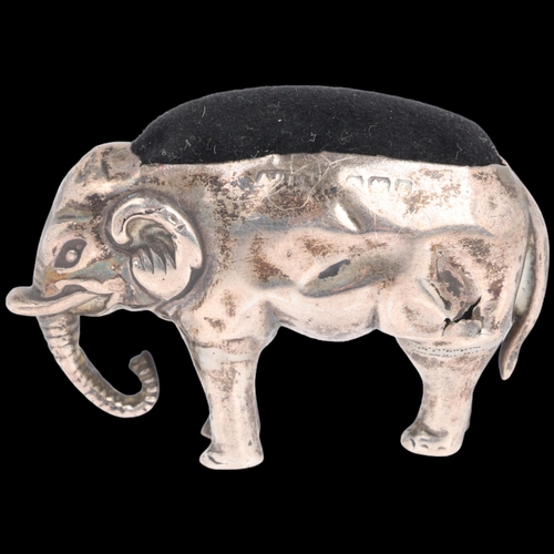 1760 - An Edwardian novelty silver figural elephant pin cushion, Adie & Lovekin Ltd, Birmingham 1906, 4cm