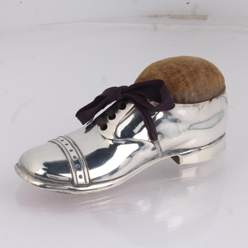 1765 - A George V novelty silver brogue shoe pin cushion, S Blanckensee & Son, Chester 1921, 12.5cm