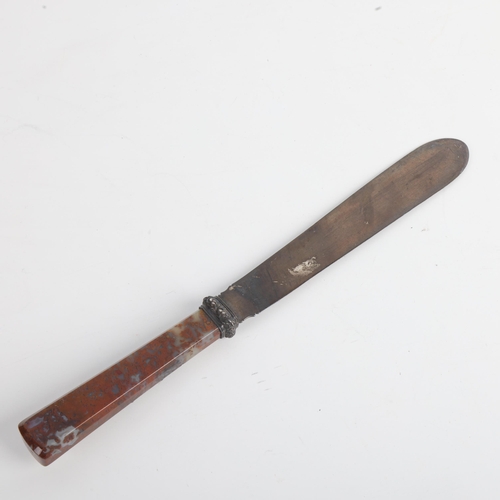 1917 - A William IV silver agate-handled knife, maker JMK, Edinburgh 1836, 20cm